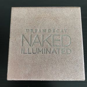 Urban Decay Illuminated Shimmering Powder